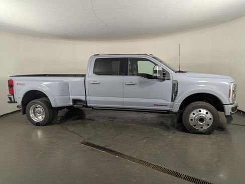 Used 2025 Ford F450 King Ranch w/ Chrome Package image 8