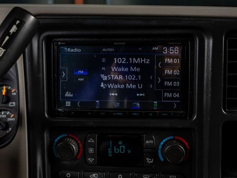 Used 2005 Chevrolet Silverado 3500 LT w/ Heavy-Duty Power Package image 19