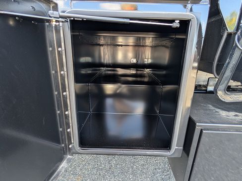 New 2025 Ford F550 4x4 Crew Cab image 19