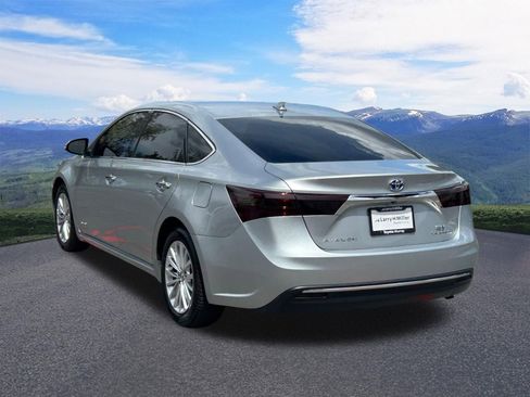 Used 2016 Toyota Avalon Limited w/ Toyota Safety Sense Package FWD image 3