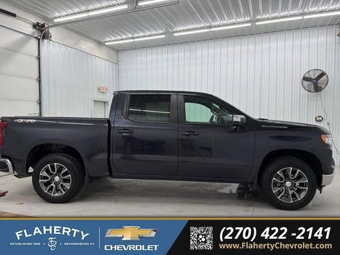 Used 2024 Chevrolet Silverado 1500 LT image 2