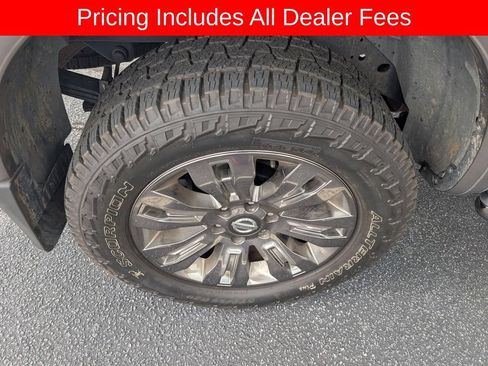 Used 2019 Nissan Titan Platinum Reserve AWD/4WD image 12