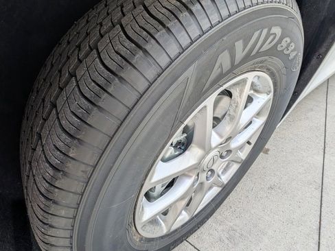 New 2026 Chrysler Pacifica Select image 42