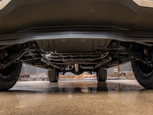 Used 2021 Chevrolet Silverado 1500 High Country w/ Technology Package image 15