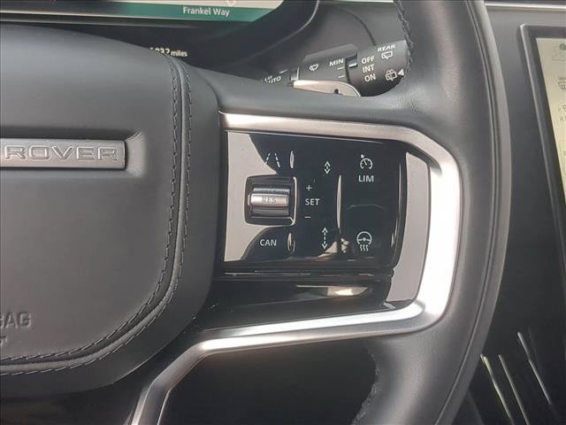 Used 2025 Land Rover Range Rover Sport SE AWD/4WD image 14