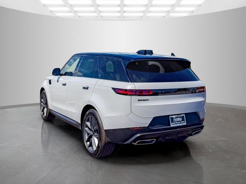 New 2026 Land Rover Range Rover Sport SE AWD/4WD image 3