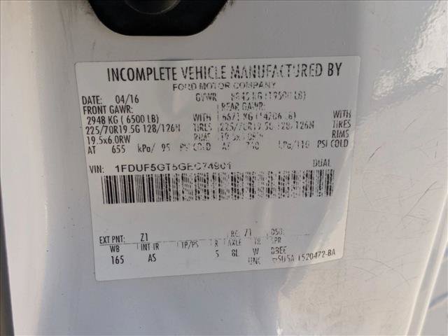 Used 2016 Ford F550 2WD Regular Cab Super Duty image 15