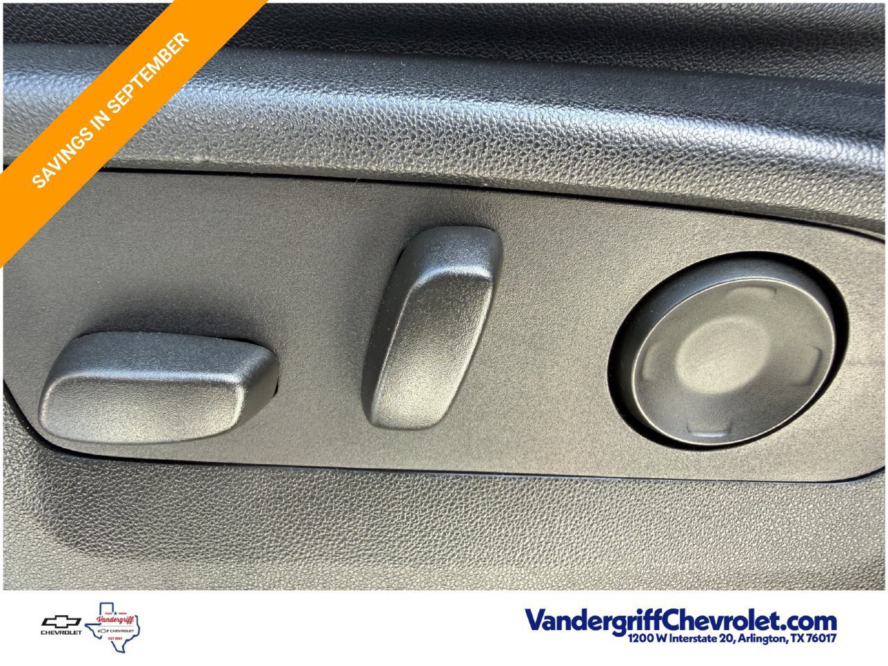 Used 2023 Chevrolet Suburban Premier AWD/4WD image 25