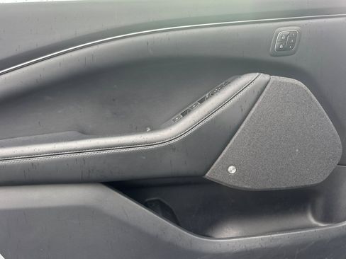 Used 2022 Ford Mustang Mach-E Premium image 11