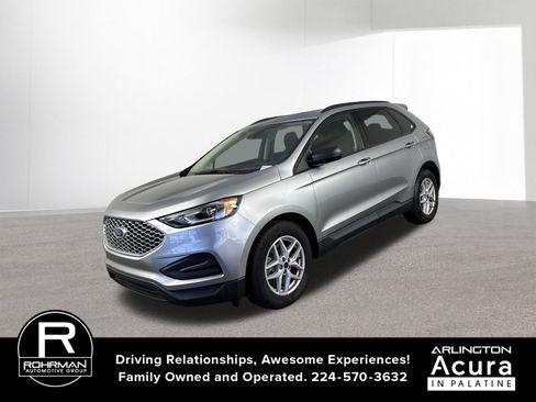 Used 2023 Ford Edge SE image 2