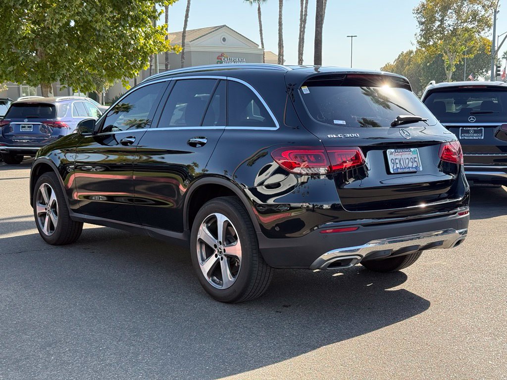 Used 2022 Mercedes-Benz GLC 300 4MATIC image 4