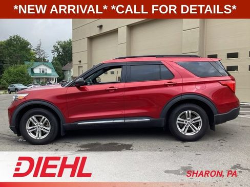 Used 2020 Ford Explorer XLT w/ Equipment Group 202A AWD/4WD image 4