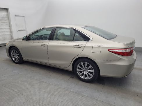 Used 2015 Toyota Camry XLE image 3
