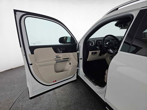 New 2026 Mercedes-Benz GLB 250 image 19