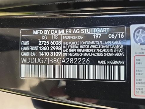 Used 2016 Mercedes-Benz S 63 AMG 4MATIC Sedan w/ Exterior Carbon Fiber Package image 10