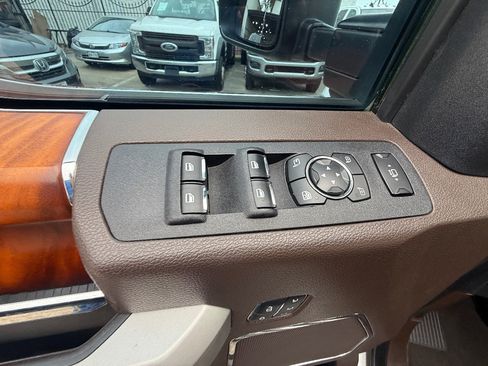 Used 2020 Ford F250 King Ranch image 25