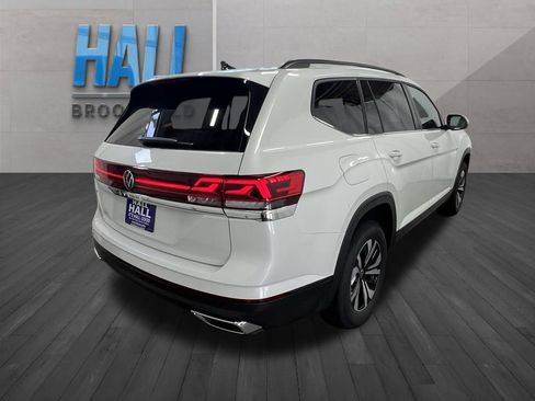 New 2026 Volkswagen Atlas SE image 5