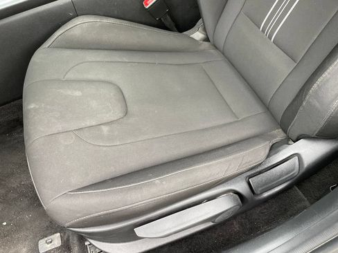 Used 2024 Hyundai Elantra SEL FWD image 24