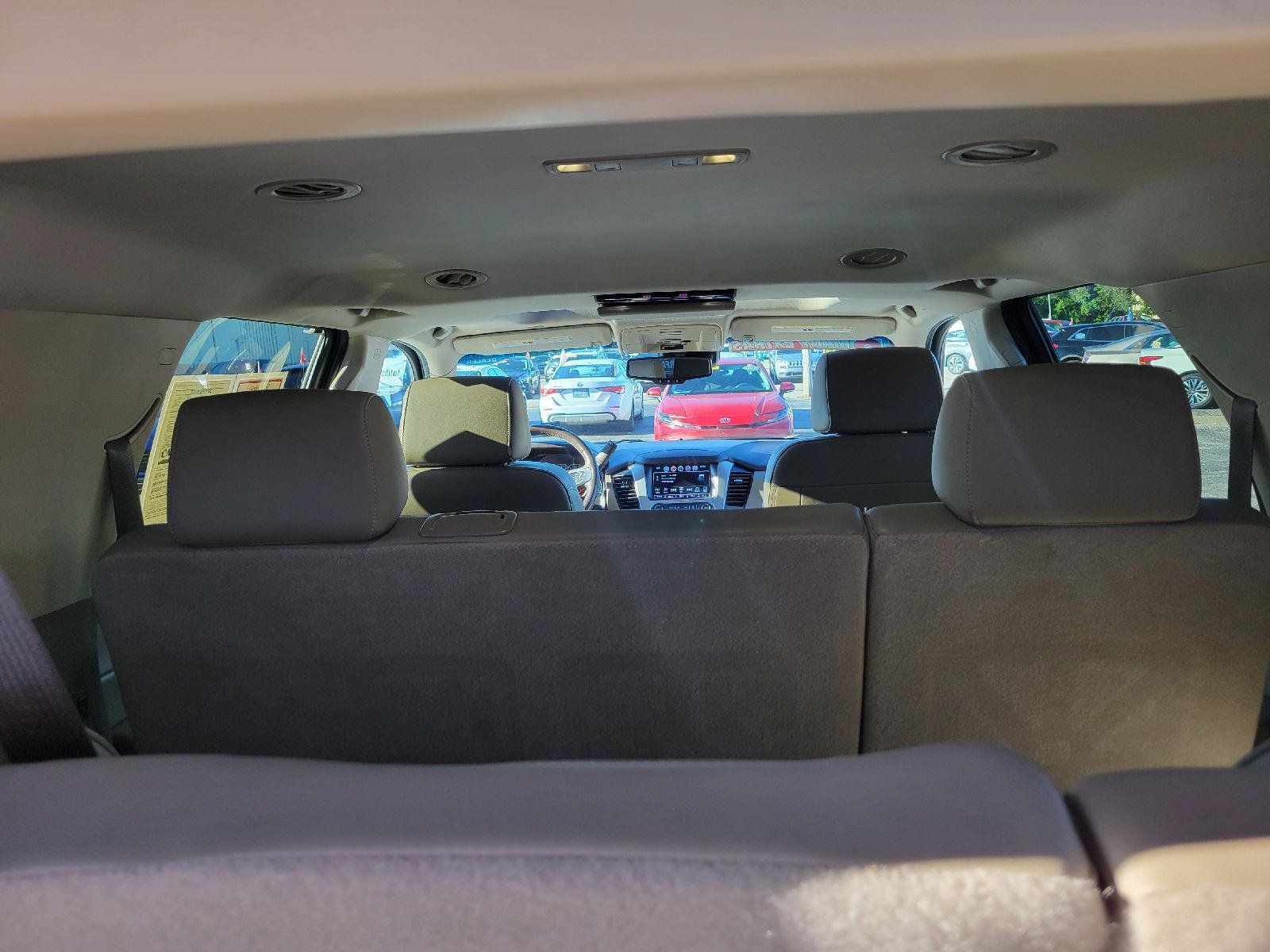Used 2018 GMC Yukon SLT w/ Open Road Package AWD/4WD image 35
