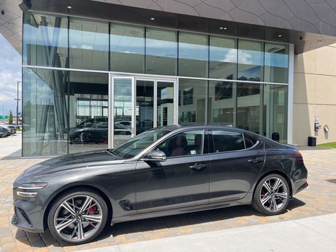 Used 2025 Genesis G70 3.3T Advanced image 8