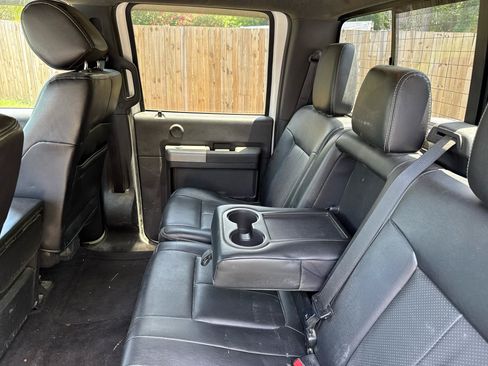 Used 2016 Ford F250 Lariat w/ Lariat Interior Package AWD/4WD image 15
