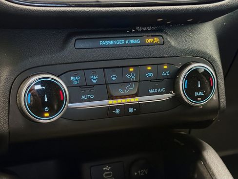 Used 2025 Ford Escape ST-Line FWD image 10