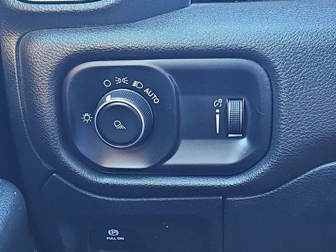 Used 2021 RAM 1500 Tradesman w/ Tradesman Group image 31