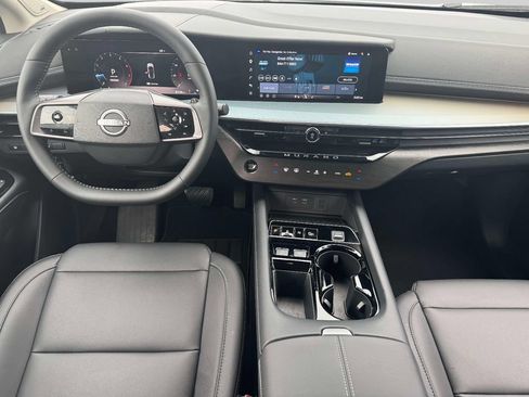 Used 2025 Nissan Murano SL AWD/4WD image 12