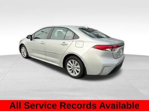 Used 2025 Toyota Corolla LE image 5