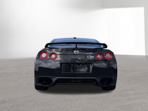 Used 2015 Nissan GT-R Black Edition AWD/4WD image 4