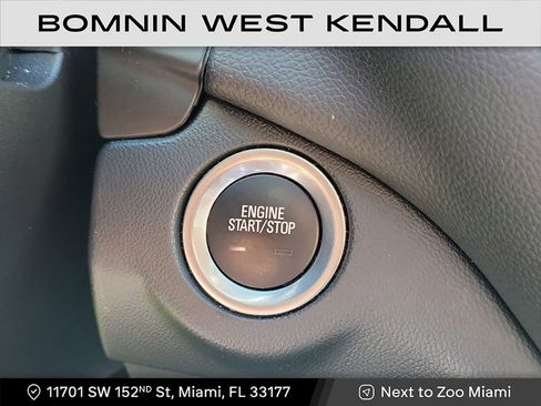 Used 2023 Chevrolet Equinox LT image 16