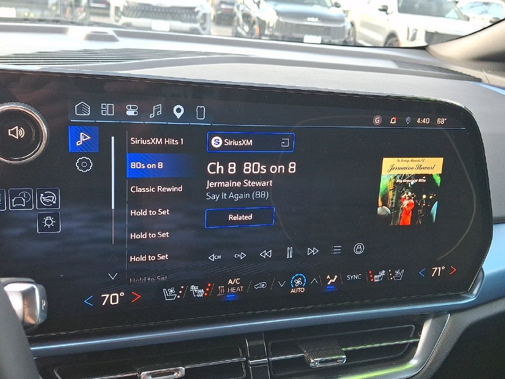 Used 2024 Chevrolet Equinox EV LT AWD/4WD image 18