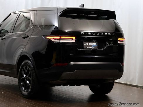 Used 2020 Land Rover Discovery SE AWD/4WD image 8