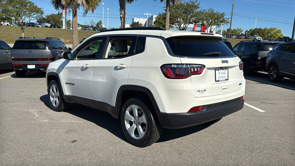 Used 2021 Jeep Compass Latitude w/ Sun and Sound Group AWD/4WD image 5