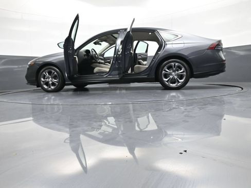 Certified 2023 Honda Accord EX image 48
