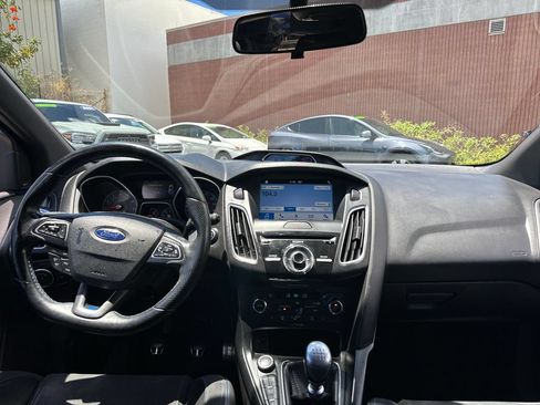 Used 2017 Ford Focus RS AWD/4WD image 14