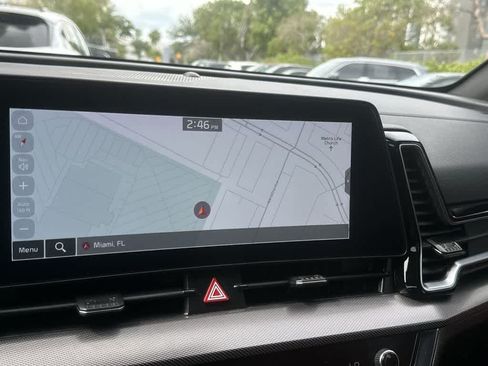 Used 2025 Kia Sportage SX FWD image 18