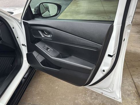 Used 2024 Honda Accord Sport image 12