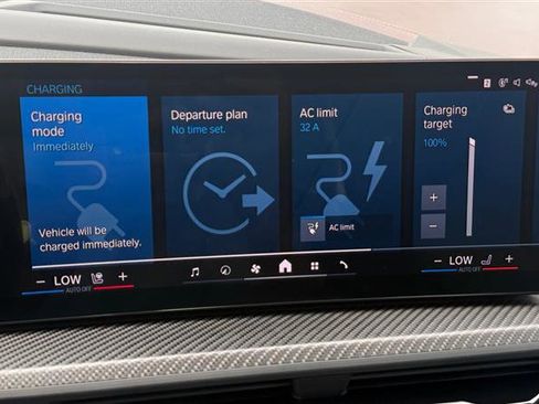 Used 2024 BMW XM AWD/4WD image 43