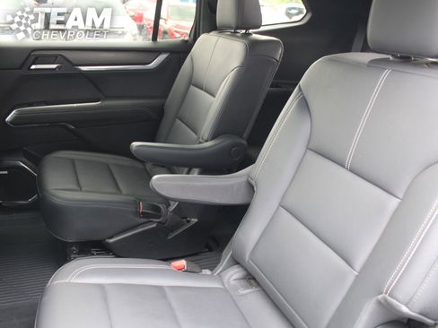 Used 2024 GMC Acadia Elevation w/ Black Edition AWD/4WD image 22