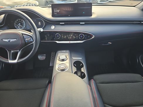 Used 2022 Genesis GV70 2.5T w/ Sport Prestige Package image 17