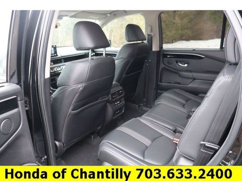 Certified 2025 Honda Pilot EX-L image 25