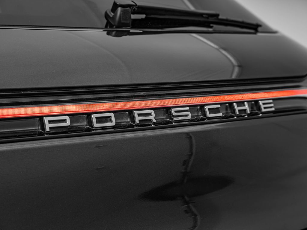 Certified 2026 Porsche Macan AWD/4WD image 22