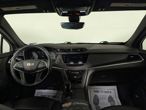 Used 2022 Cadillac XT5 Premium Luxury w/ Technology Package FWD image 19