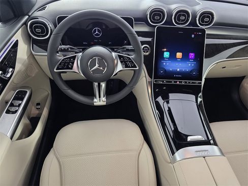 New 2026 Mercedes-Benz GLC 300 4MATIC image 9