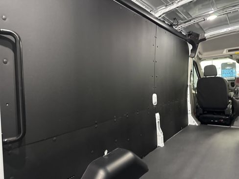 New 2026 Ford Transit 250 148 Medium Roof Extended AWD w/ Load Area Protection Package image 28
