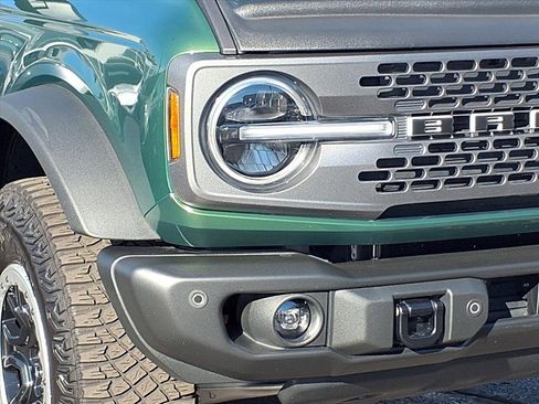 Used 2022 Ford Bronco Badlands image 39