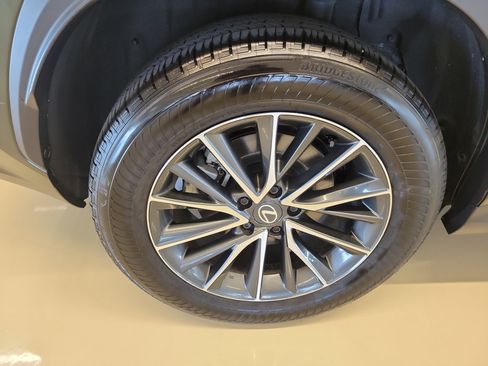 Used 2026 Lexus NX 350 AWD w/ Cold Area Package image 9