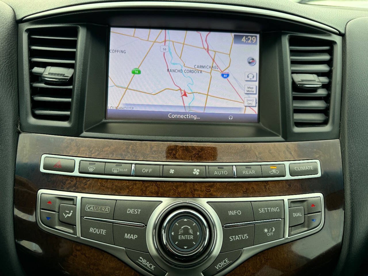 Used 2015 INFINITI QX60 AWD Hybrid w/ HEV Deluxe Touring Package image 15