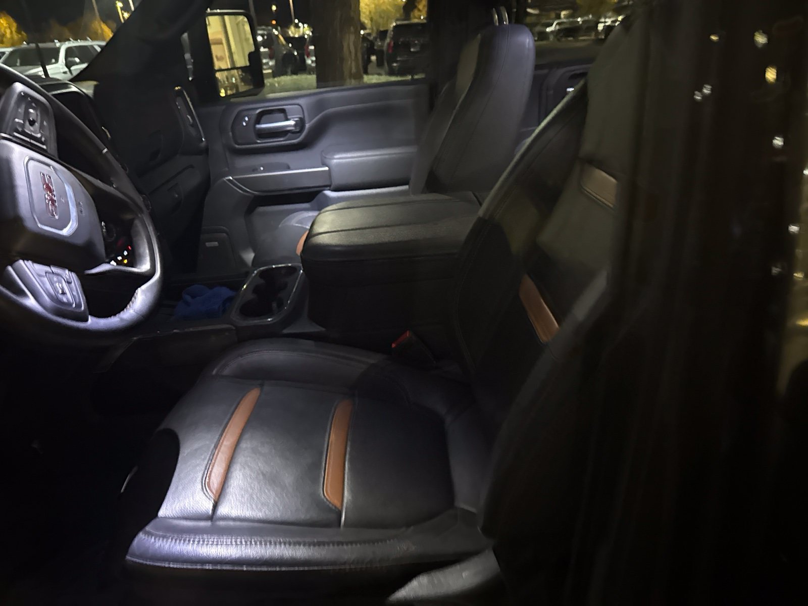 Used 2023 GMC Sierra 2500 AT4 w/ AT4 Preferred Package AWD/4WD image 5